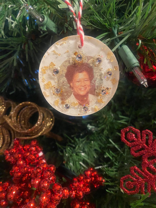 Personalized Christmas Ornament-Resin Holiday Season Christmas Tree Ornament with custom picture